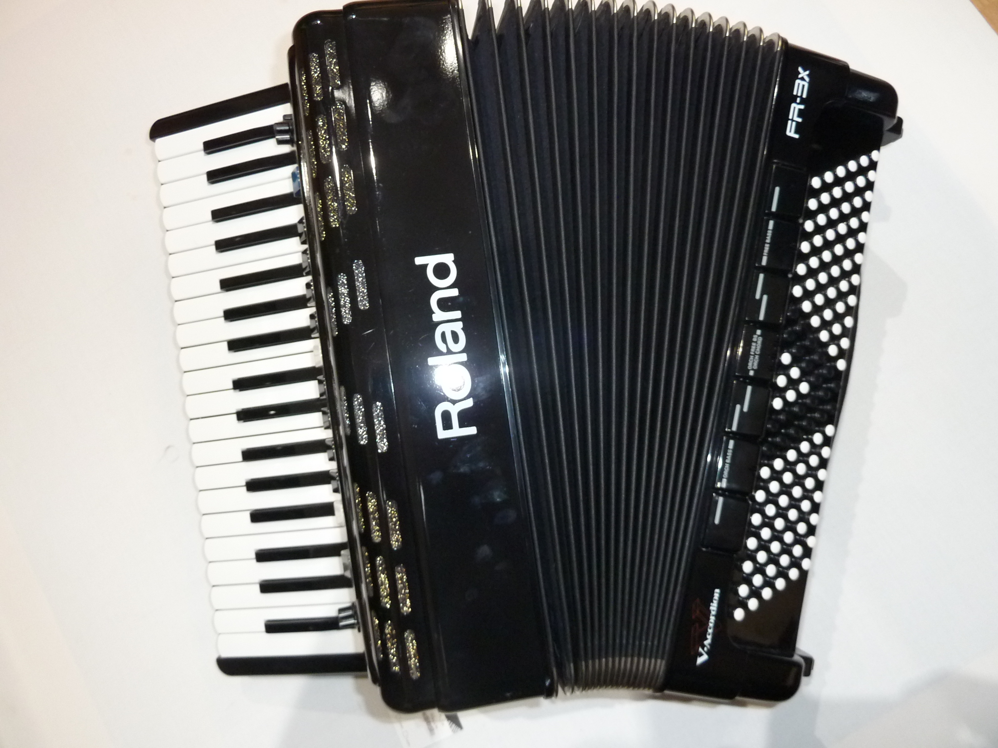 Roland FR7 120 Bass Digital Accordion