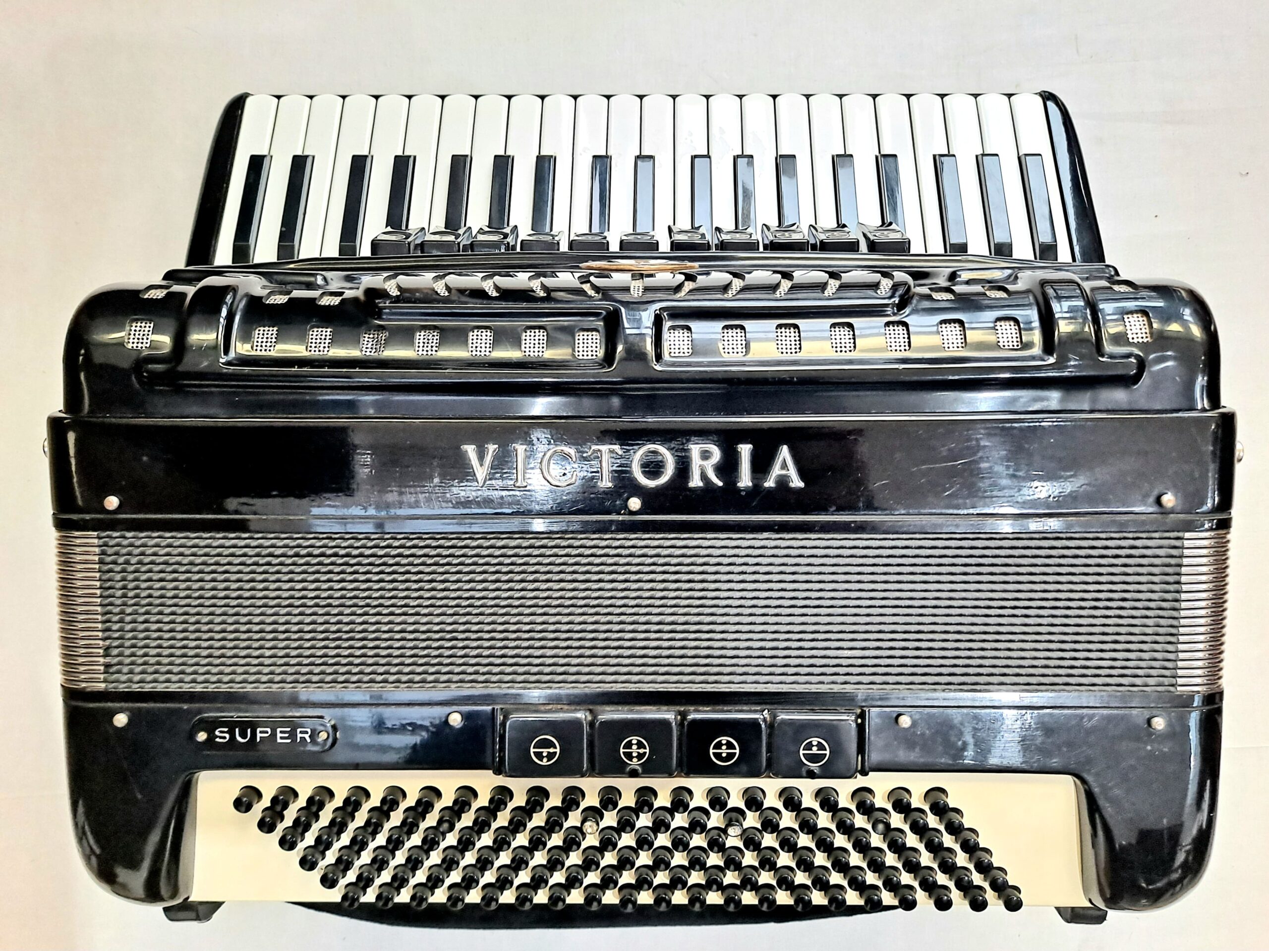 Victoria accordions price deals list