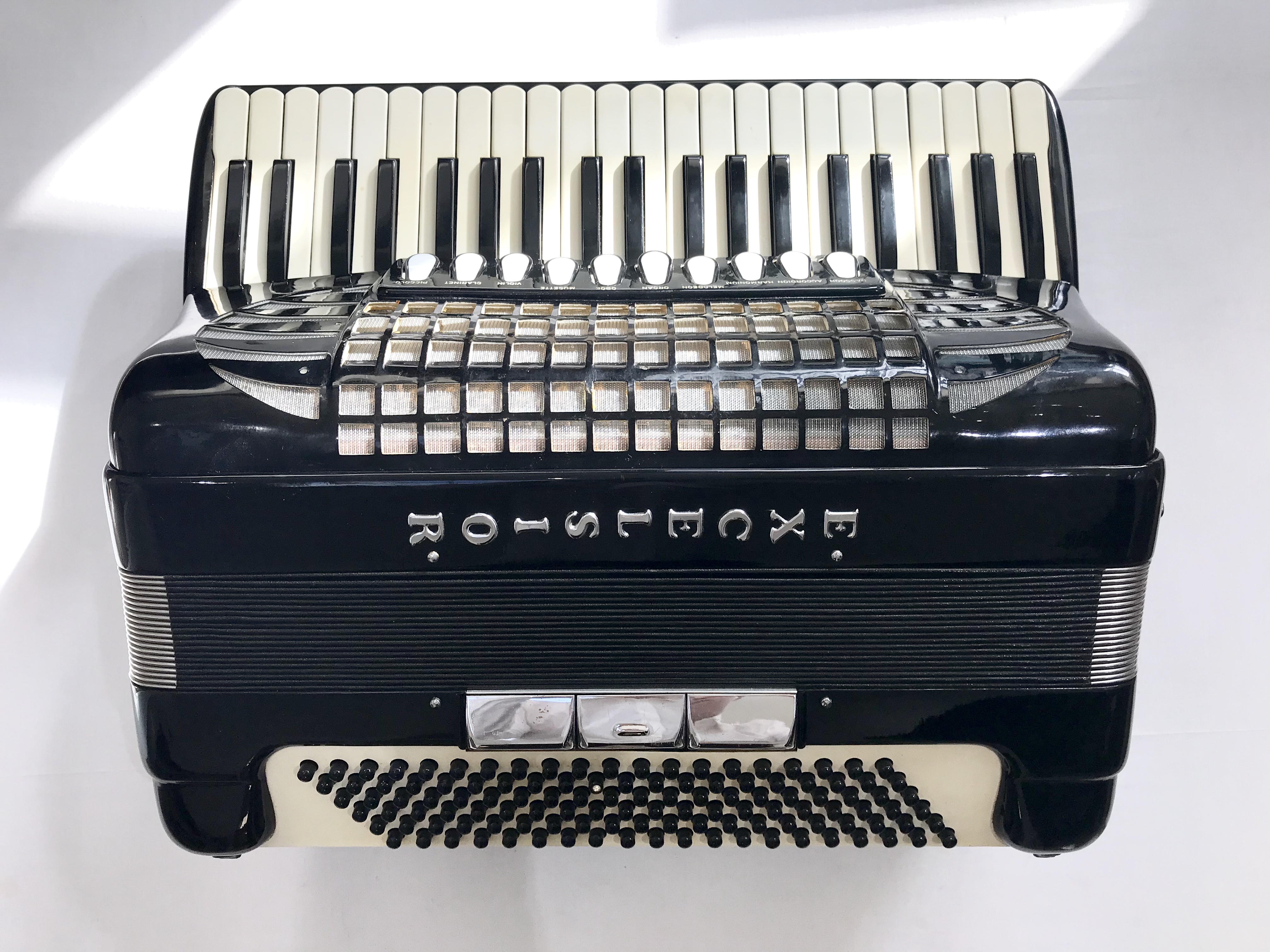 identifying excelsior accordion model