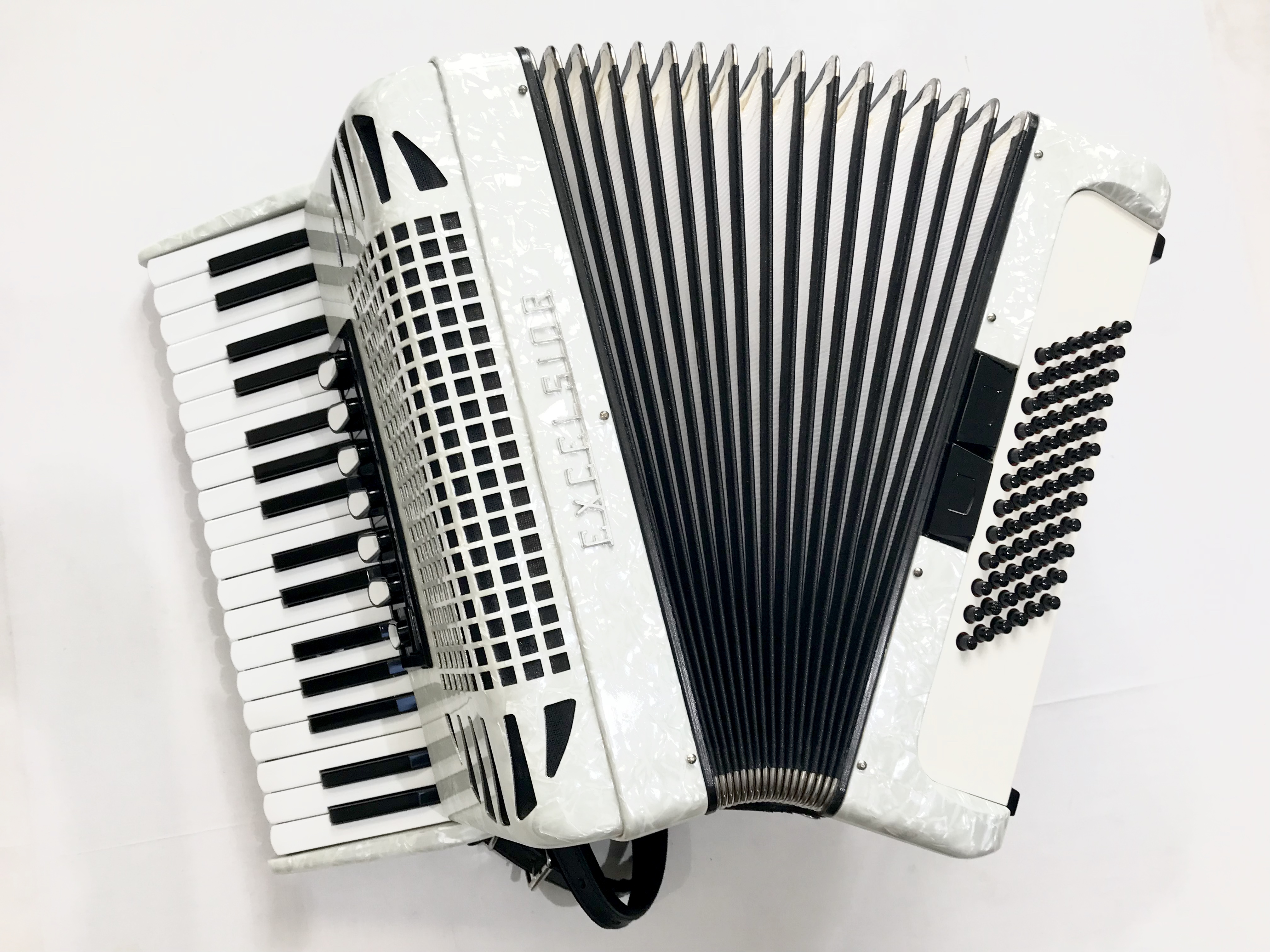white excelsior accordion