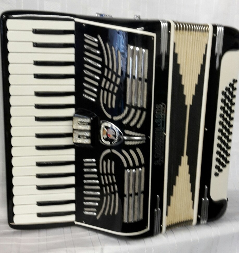 Guerrini 48 bass accordion