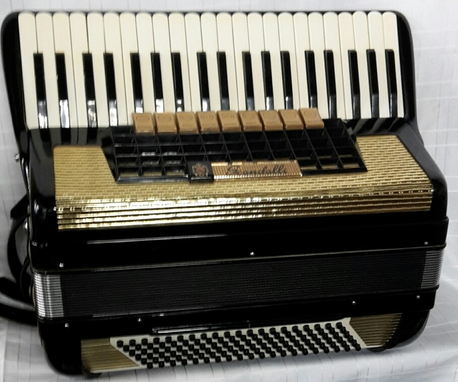 Vibrante 2024 four accordion