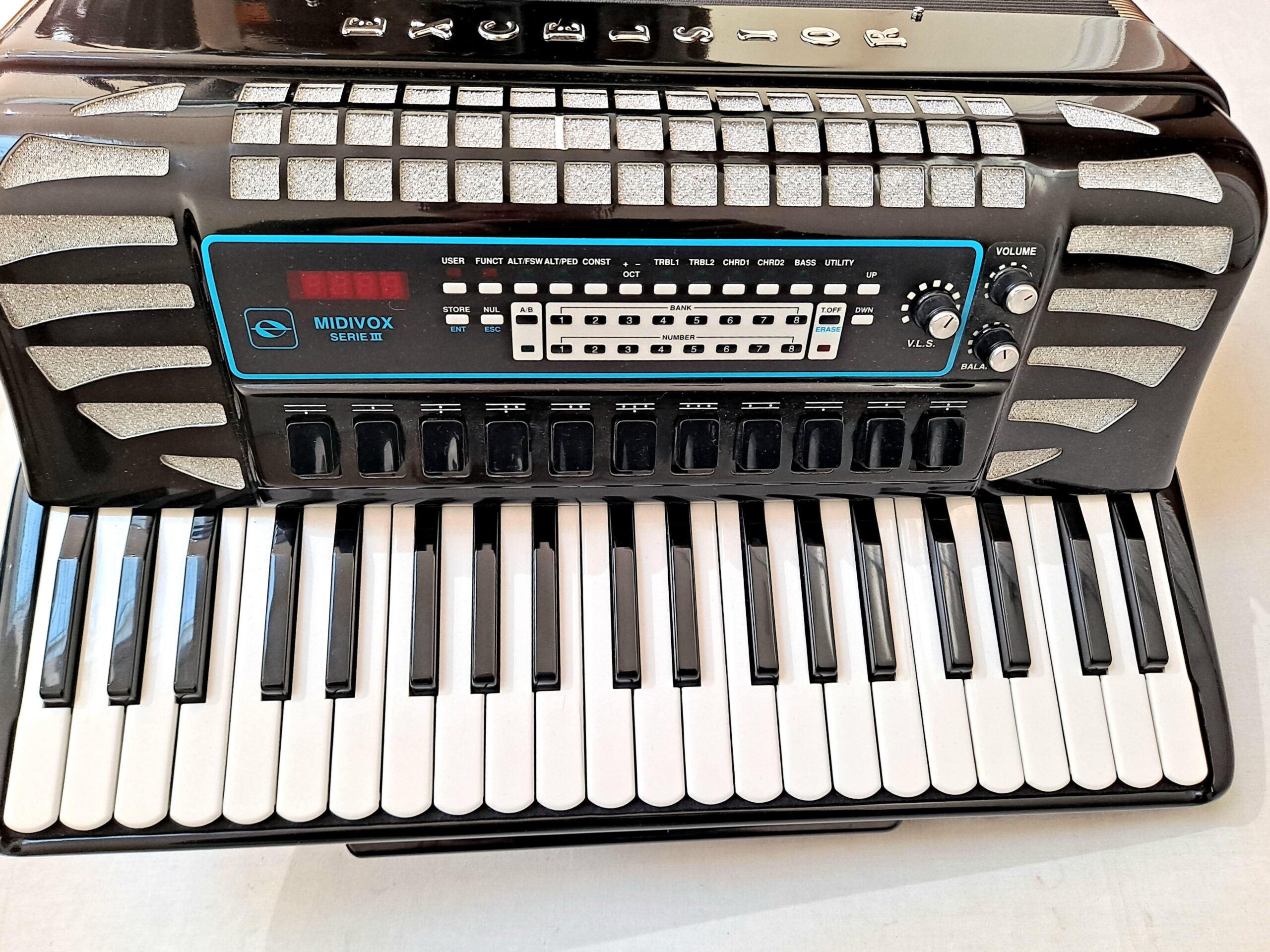 Excelsior 940 Midivox Iii 120 Bass Accordion