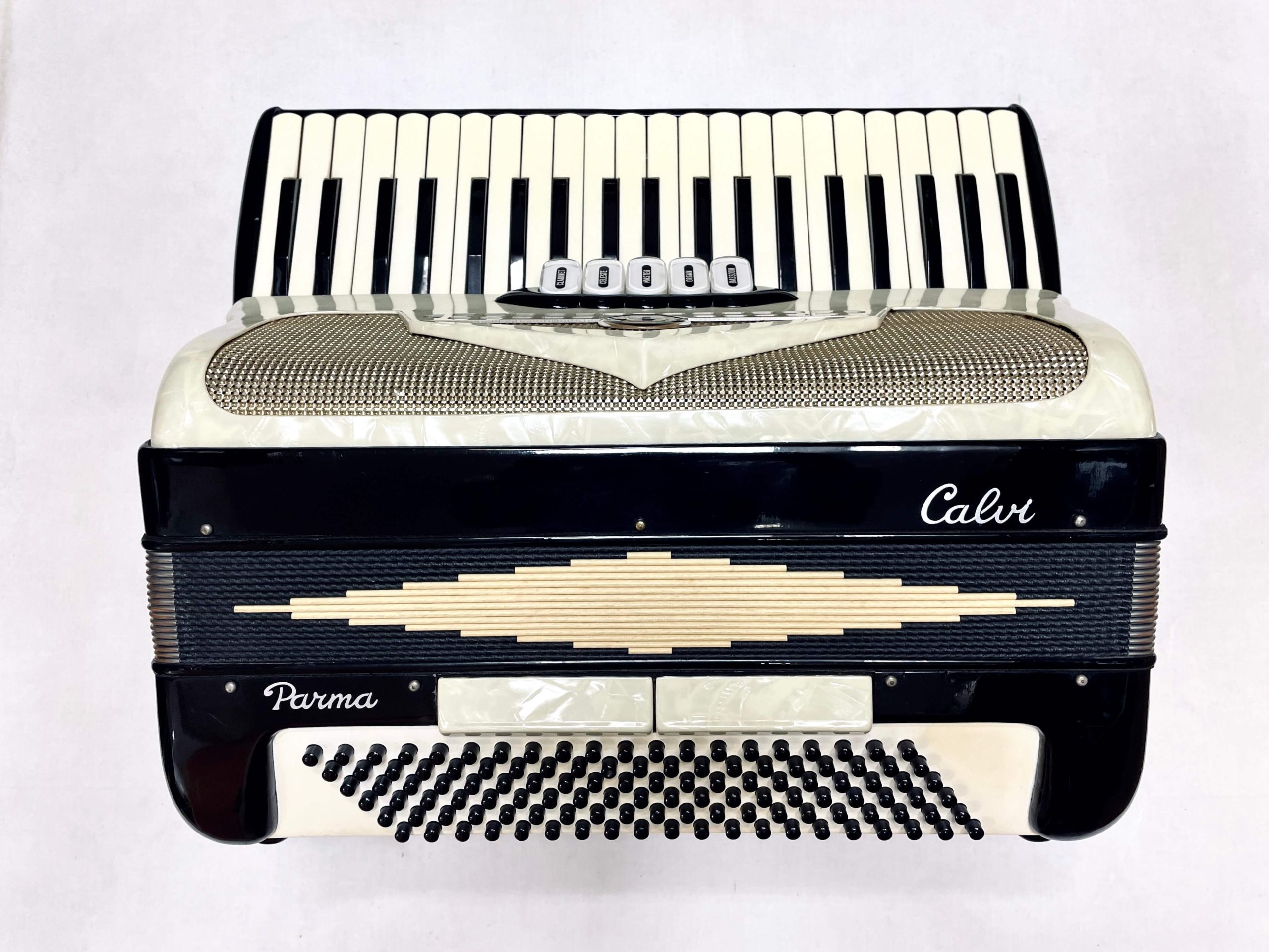 Calvi parma store accordion